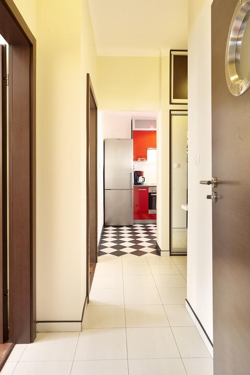 Lovely Funky Flat Near Royal Park Warszawa Exteriör bild
