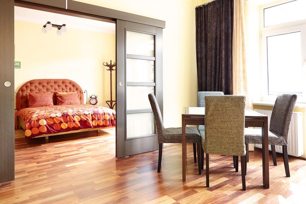 Lovely Funky Flat Near Royal Park Warszawa Exteriör bild